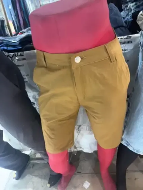 Bermudas Bolsillo Chino Gabardina 2% Spandex - Video 10