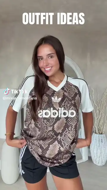 Remera Adi Beige Snake Premium