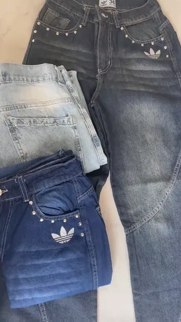 Jean Adi Wide Leg Tachas - Video 8