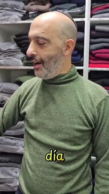 Remera Algodón Peinado 24.1 - Video 6