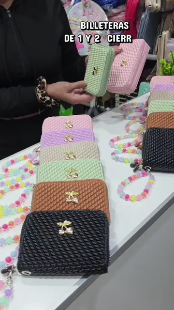 Billeteras de 1 Cierre  Cuero Pu Engomado 
 Chiquito Excelente Calidad - Video 2
