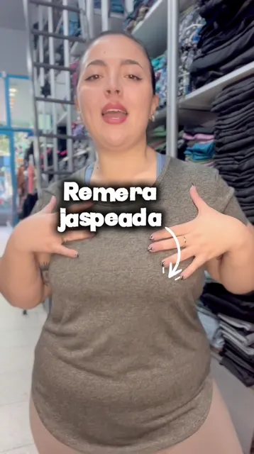 Talles Grandes Remera - Video 6