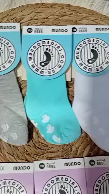 Medias de Bebe Antideslizante Mundo