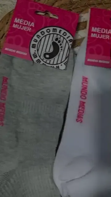 Tennis de Mujer Lisas Mundo B/n - Video 2