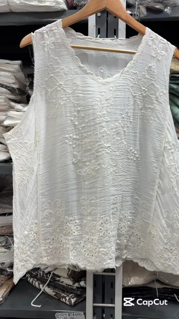 Musculosa Lino Bordado Importado - Video 4