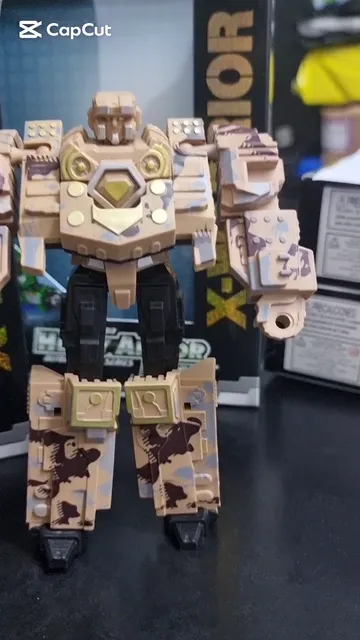 Robot de Juguete Transformable en Tanque de Guerra Goshop - Ab 14267 - Video 2