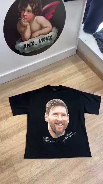 Over Leo Messi - Video 2