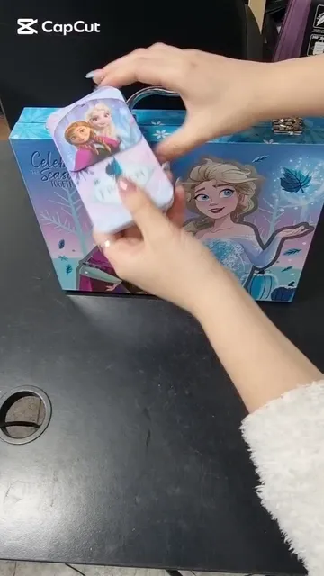 Set de Arte Escolar Frozen Cresko con 65 Piezas - Video 4