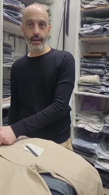 Pantalón Chino Gabardina Importado con Spandex - Video 5