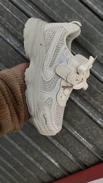 Zapatillas de Niñas Abrojo - Video 2