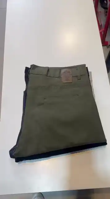 Pantalón Corte Chino