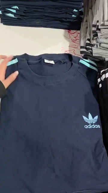 Remera Especial Bordado Adi - Video 4