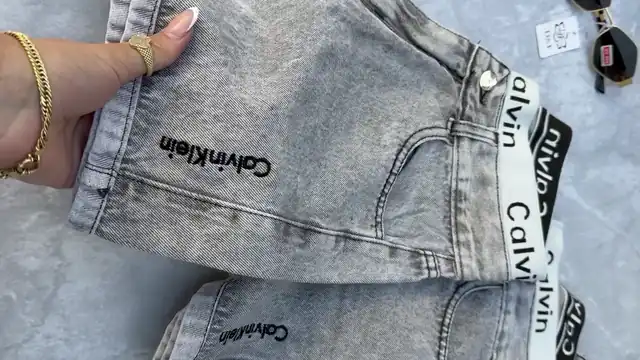 Short Ck Logo Bordado